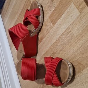 Womens UGG red leather sandals with leather insoles